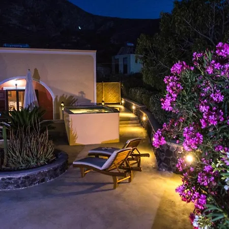 Karpimo Vineyard With Heated Pool Holiday home